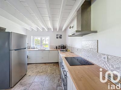 Maison - 99 m² - 6 pièces