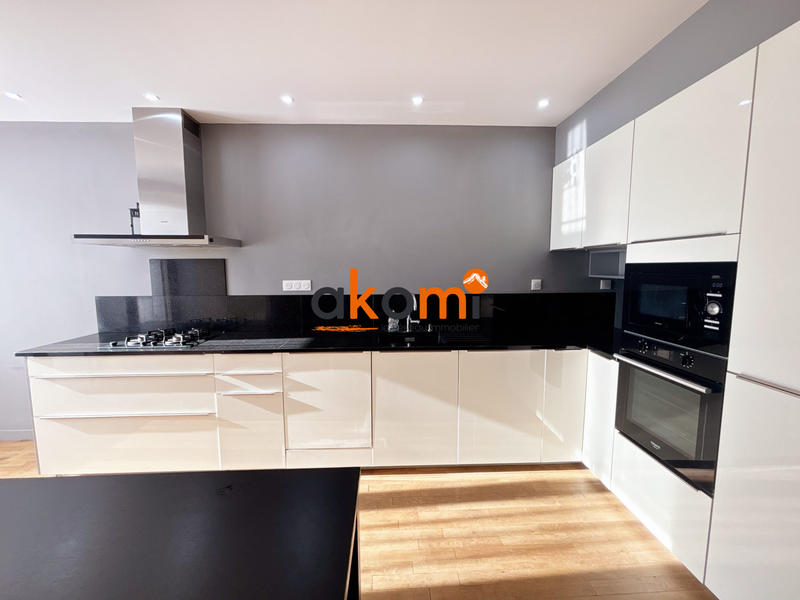 Appartement - 80 m² - 3 pièces