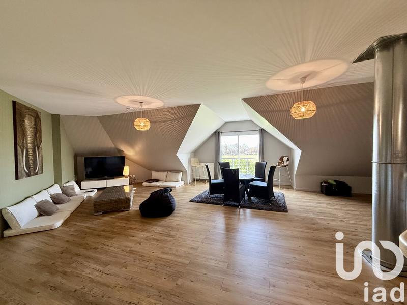 Maison - 250 m² - 10 pièces