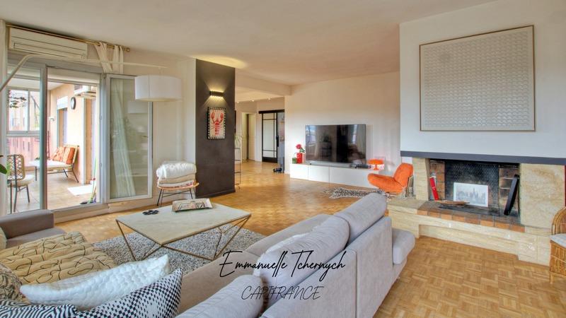 Appartement - 128 m² - 4 pièces