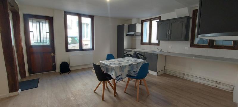 Appartement - 64 m² - 2 pièces