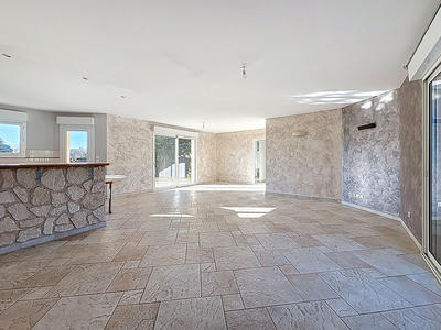 Maison - 114 m² - 4 pièces