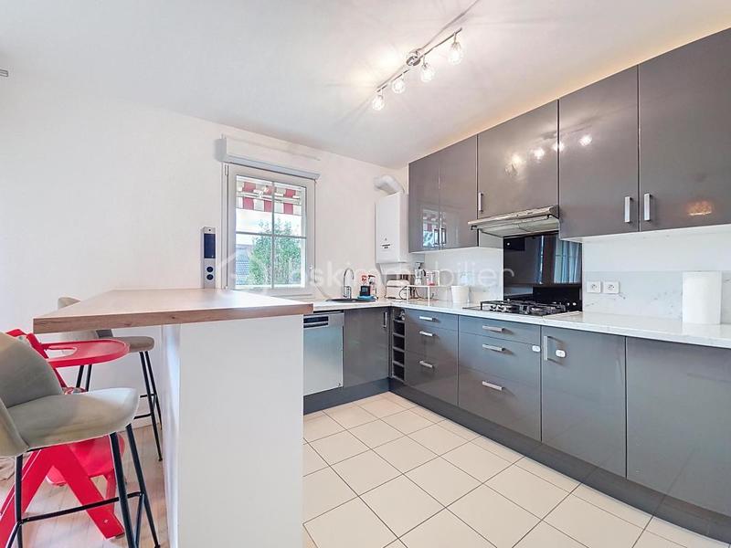 Appartement - 65 m² - 2 pièces