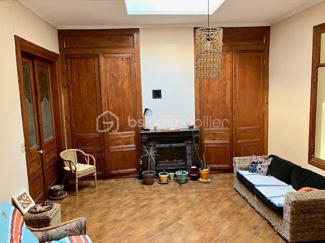 Maison - 185 m² - 8 pièces