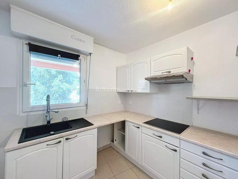 Appartement - 80 m² - 3 pièces