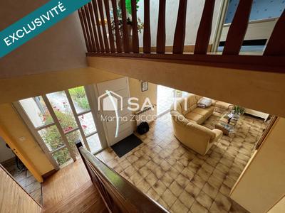 Maison - 122 m² - 7 pièces