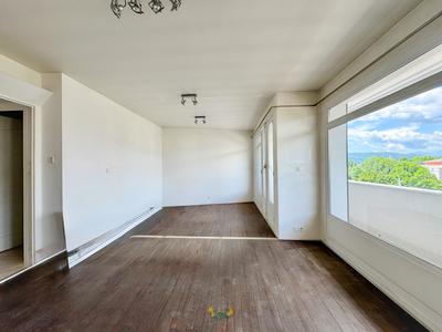 Appartement - 76 m² - 3 pièces