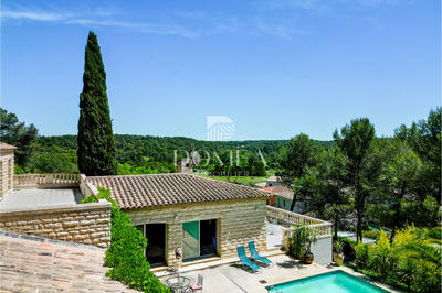 Maison - 463 m² - 15 pièces