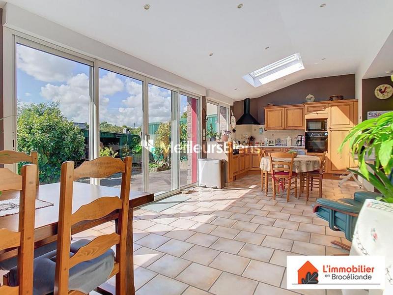 Maison - 150 m² - 6 pièces