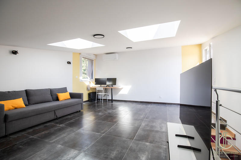 Appartement - 105 m² - 4 pièces