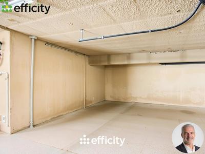 Parking / Garage - 15 m²