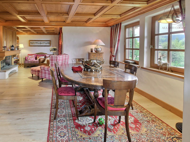 Appartement - 111 m² - 4 pièces