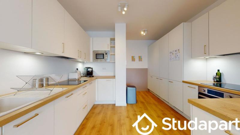 Chambre - 14 m² - 1 pièce