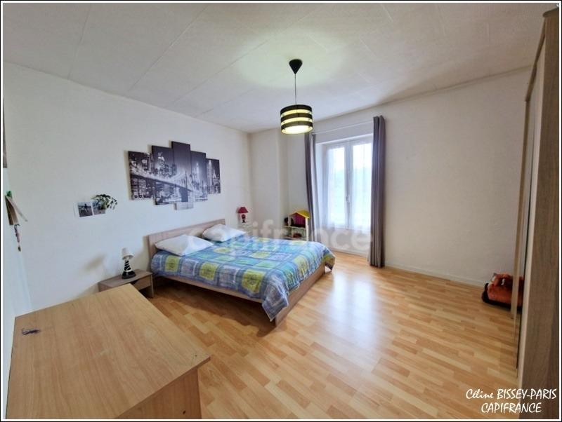 Maison - 208 m² - 7 pièces