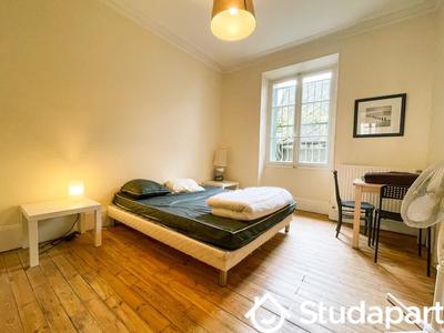 Appartement - 100 m² - 4 pièces