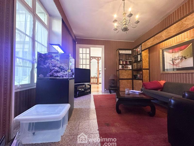 Maison de maîtres - 341 m² - 8 pièces