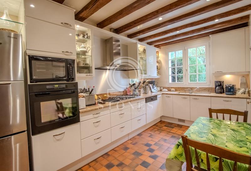 Maison ancienne - 203 m² - 8 pièces