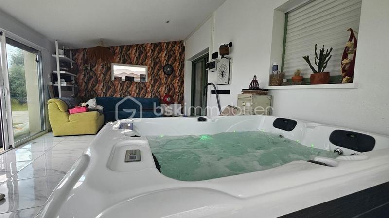 Maison - 140 m² - 7 pièces