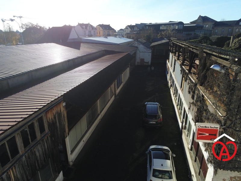 Maison - 408 m² - 17 pièces