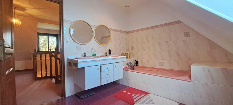 Maison - 153 m² - 7 pièces