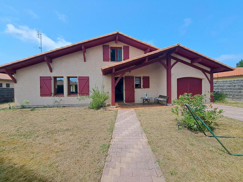 Maison - 141 m² - 4 pièces