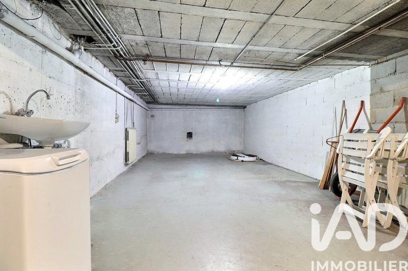 Maison - 170 m² - 9 pièces