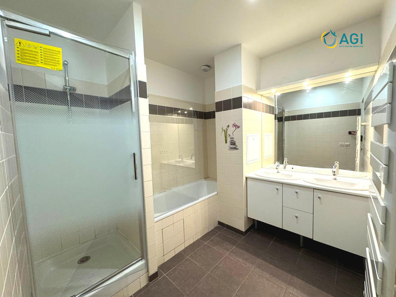 Appartement - 105 m² - 4 pièces