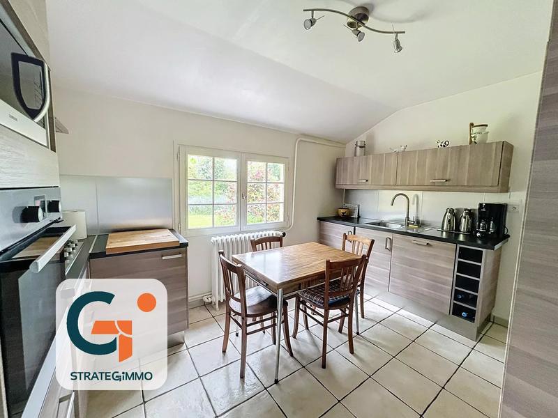 Maison - 91 m² - 5 pièces