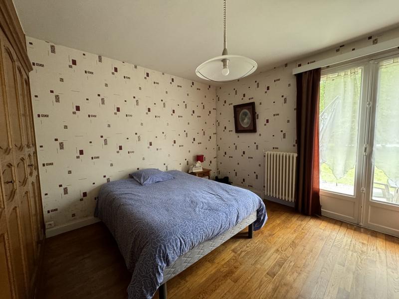 Maison traditionnelle - 168 m² - 7 pièces