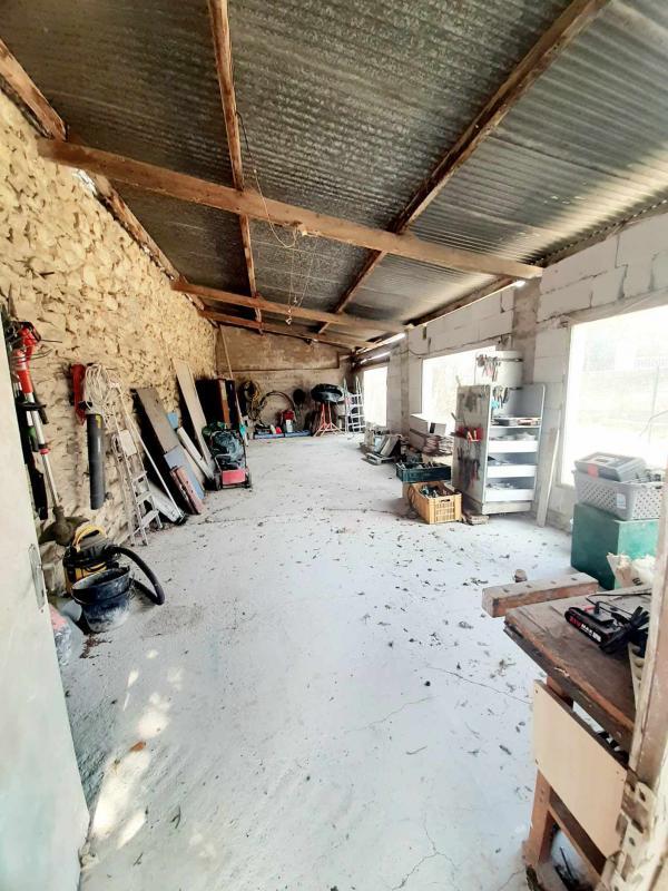 Maison - 217 m² - 15 pièces