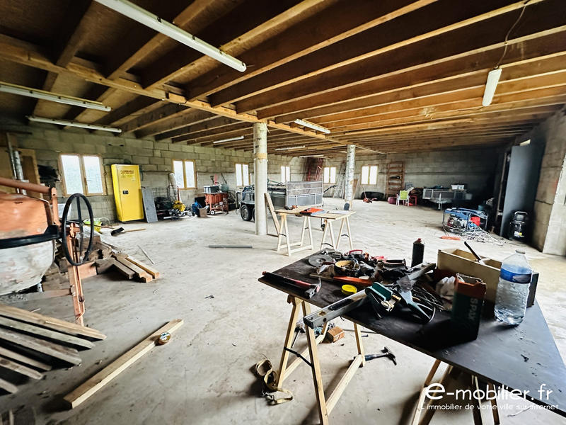 Maison - 143 m² - 1 pièce