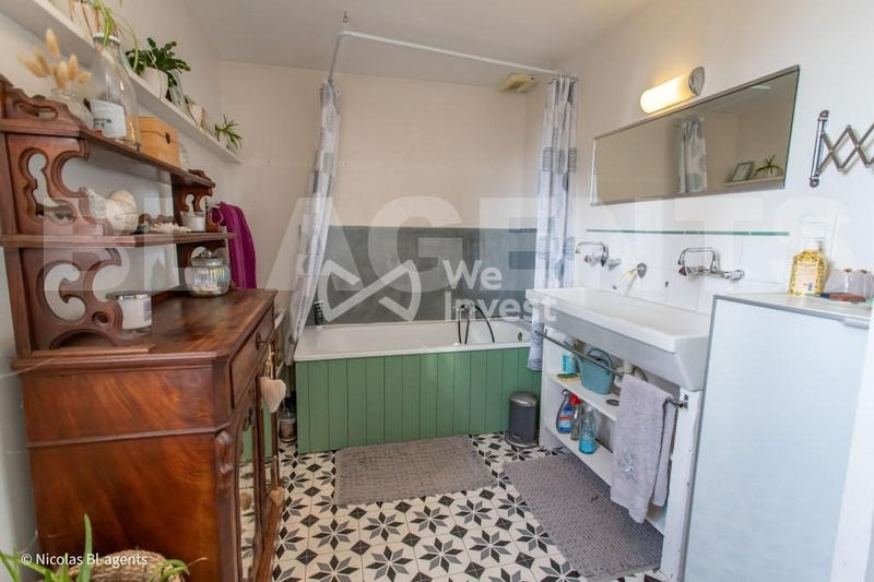 Maison - 186 m² - 7 pièces