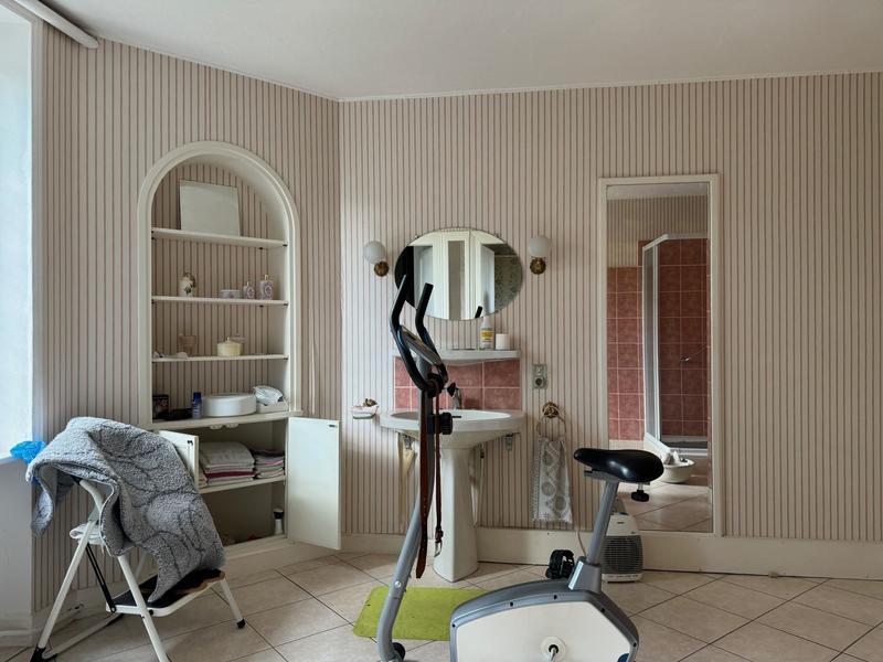 Maison ancienne - 185 m² - 7 pièces