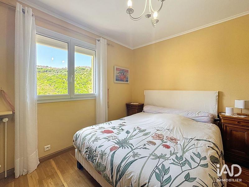 Maison - 127 m² - 7 pièces