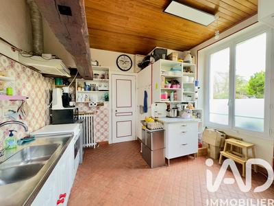 Maison - 200 m² - 8 pièces