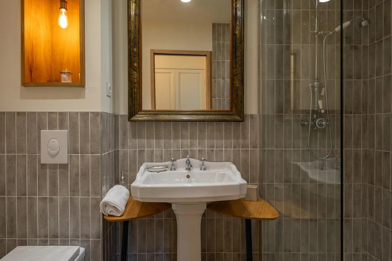 Maison - 520 m² - 8 pièces