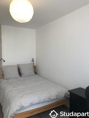 Chambre - 10 m² - 1 pièce