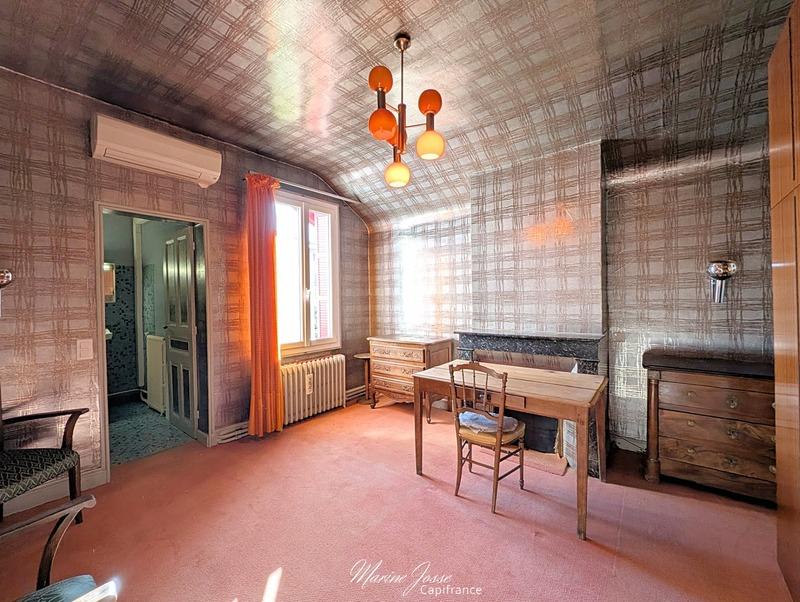 Maison - 186 m² - 7 pièces