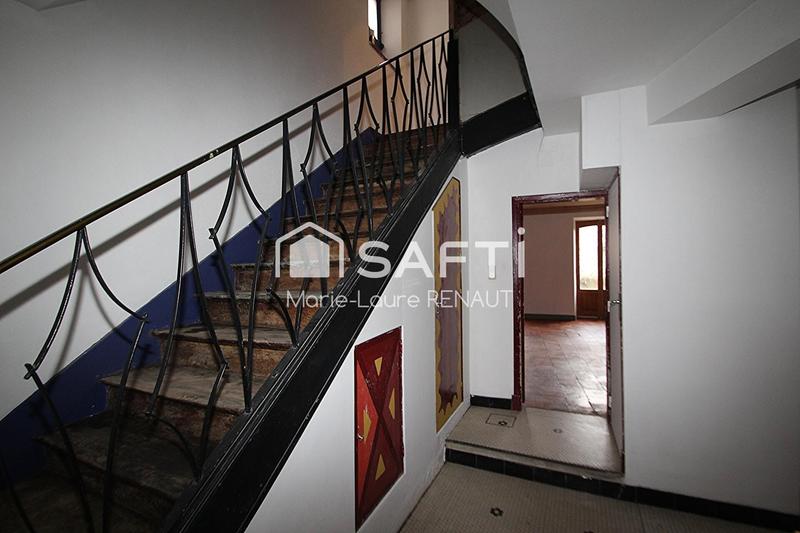 Maison - 240 m² - 9 pièces