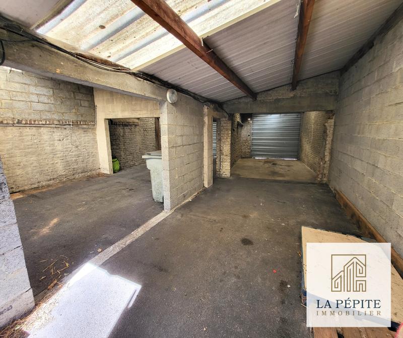 Maison - 240 m² - 8 pièces