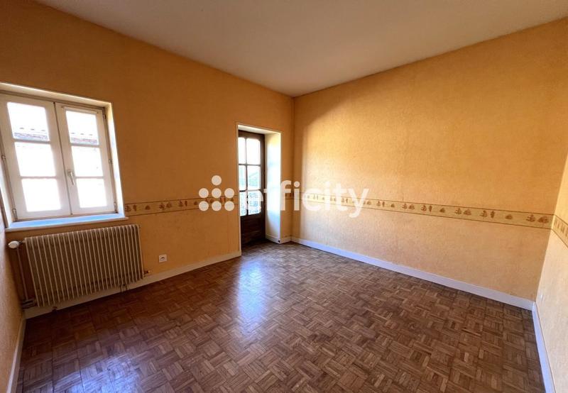 Maison - 80 m² - 5 pièces