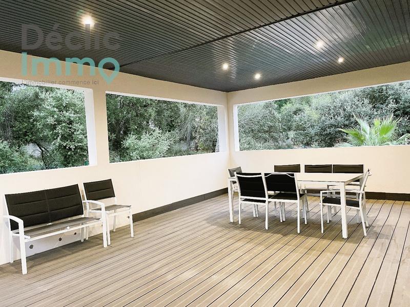 Maison - 195 m² - 5 pièces