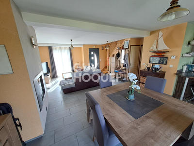 Maison - 137 m² - 6 pièces