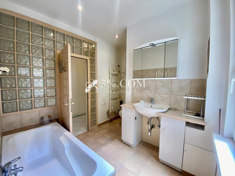 Appartement - 90 m² - 3 pièces