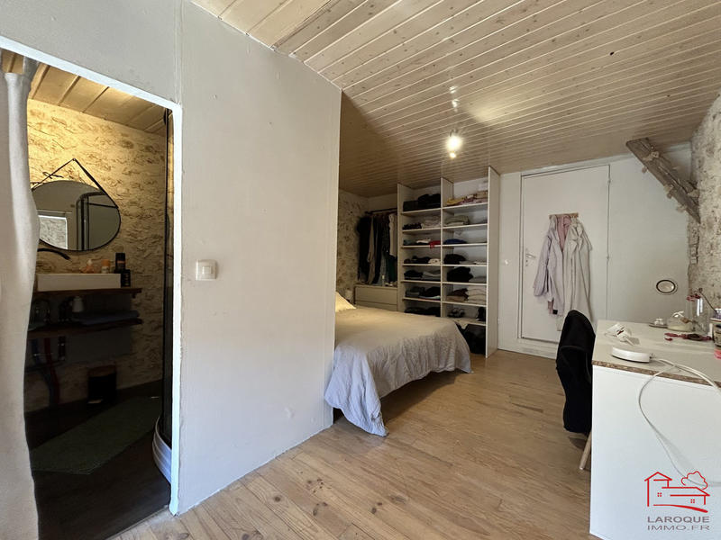 Maison - 255 m² - 7 pièces