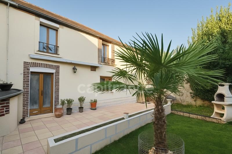 Maison - 107 m² - 4 pièces