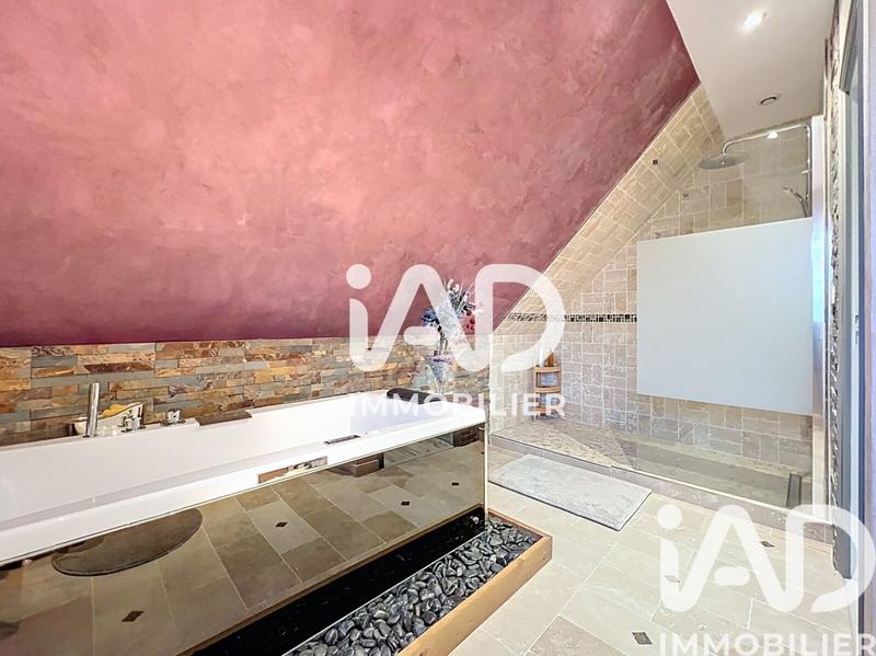 Maison - 155 m² - 7 pièces