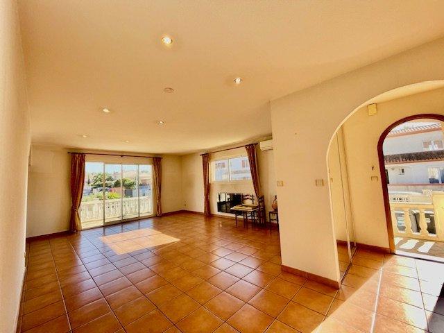 Villa - 100 m² - 3 pièces