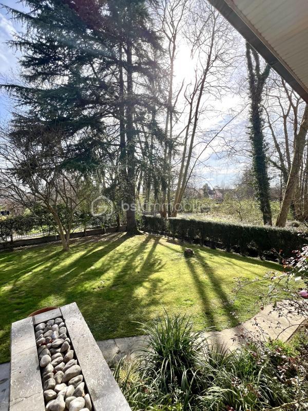 Maison - 185 m² - 7 pièces