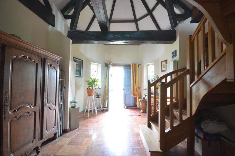 Maison - 210 m² - 6 pièces